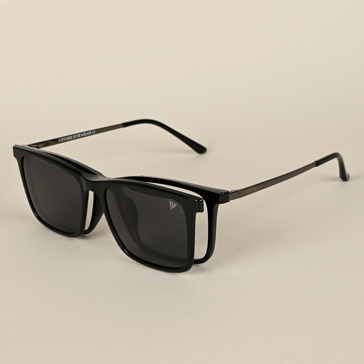PMG 4657 - Clip-On Sunglasses